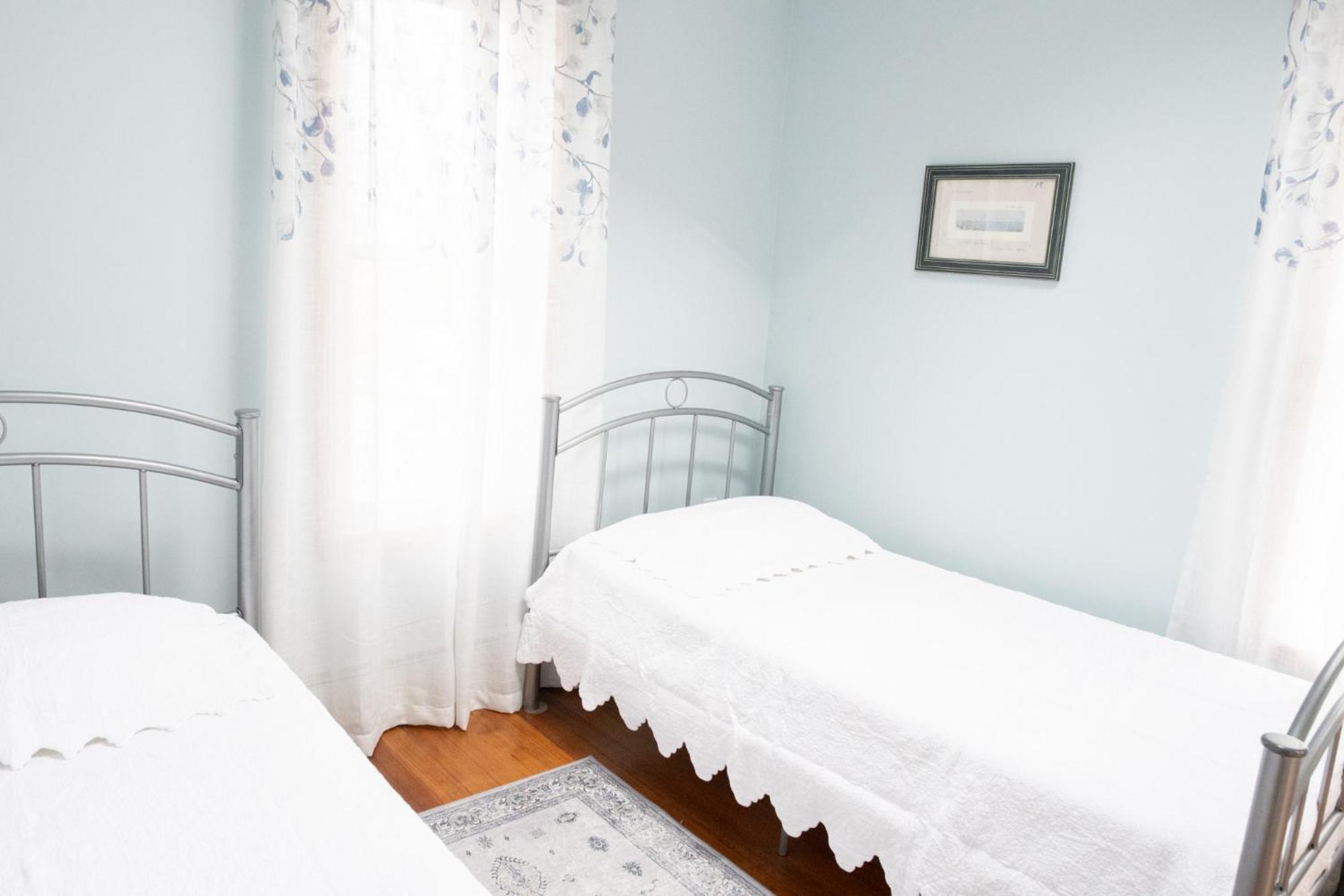 Apartment Beautiful Apartment-5 Beds-full Kitchen-parking-super Clean! Boston